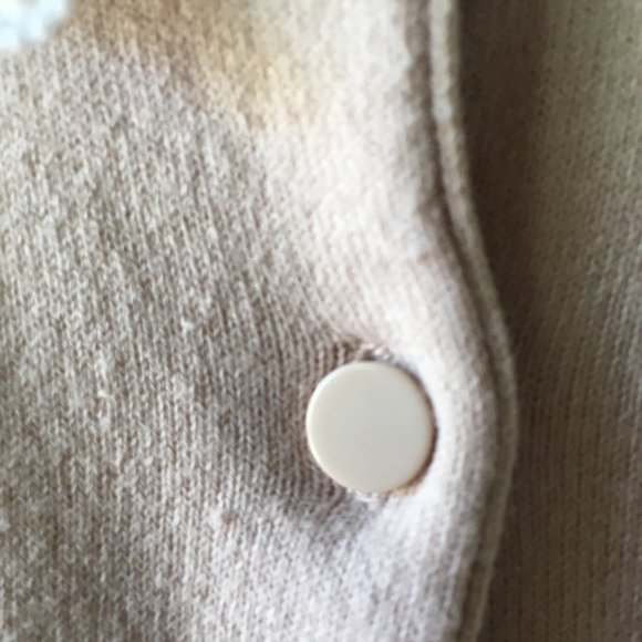 Cable & Gauge Cardigan Sweater. Size XL/16. Beige/white - Picture 2 of 5